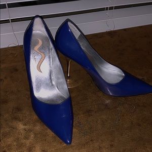 Royal Blue shoe with Silver Heel